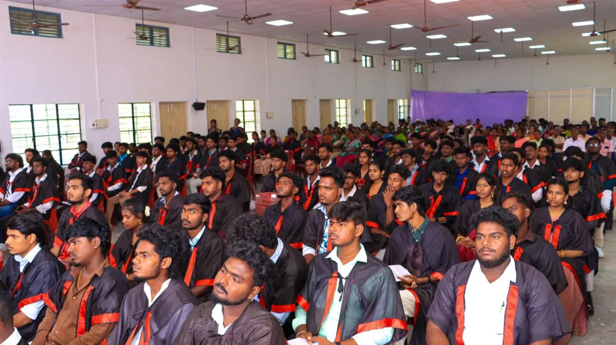 7th Graduation Day, photo 2 of 5